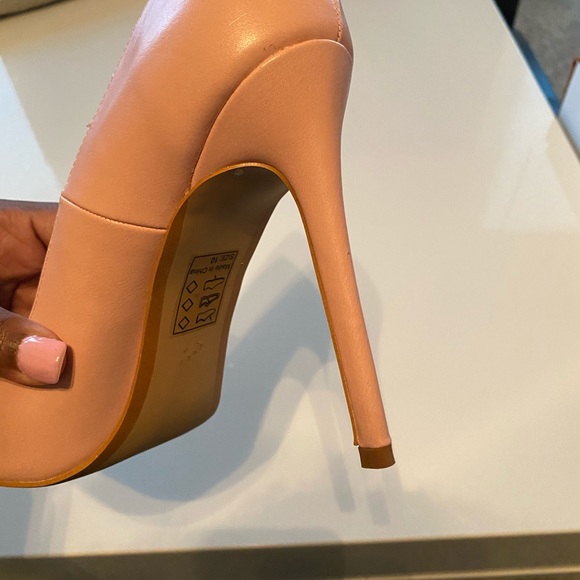 !NEW! Blush Pumps - Picture 7 of 7